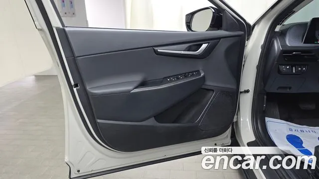 Kia EV6 — Фото автомобиля 24