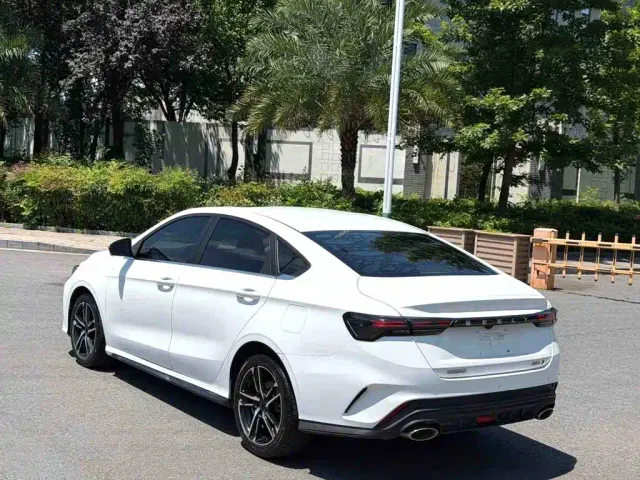 Geely Binrui — Фото автомобиля 9