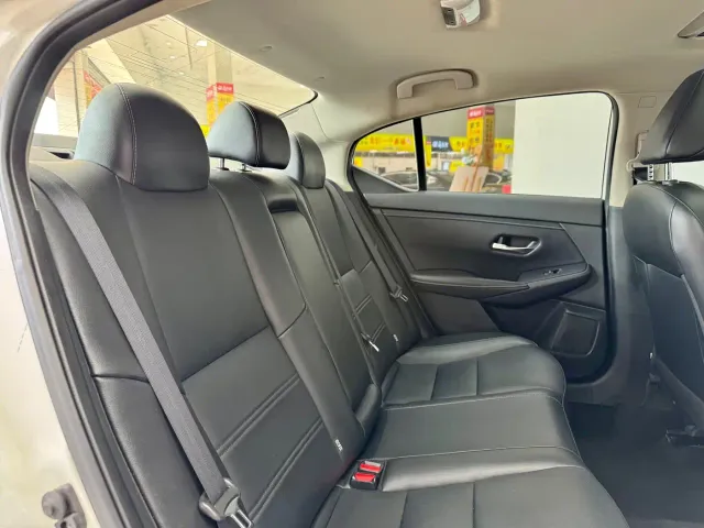 Nissan Sylphy — Фото автомобиля 11