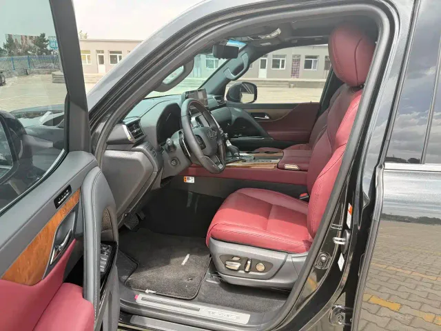 Lexus LX — Фото автомобиля 7