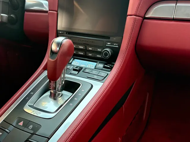 Porsche 718 — Фото автомобиля 14