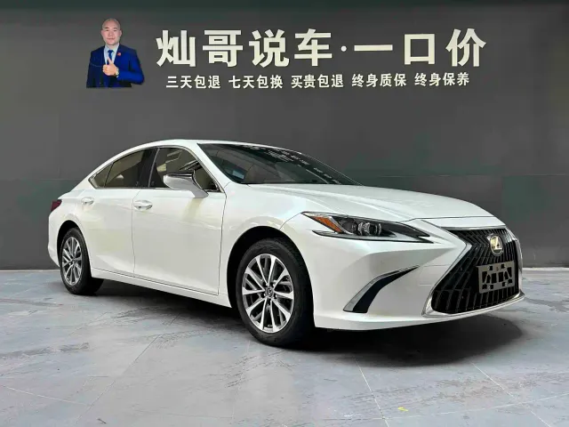 Lexus ES — Фото автомобиля 3
