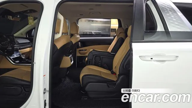Kia Canival Carnival 4 поколение Дизель 11 мест Prestige — Фото автомобиля 24