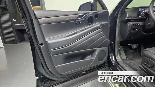 Genesis GV80 — Фото автомобиля 13