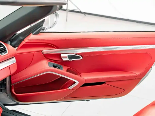 Porsche 718 — Фото автомобиля 15