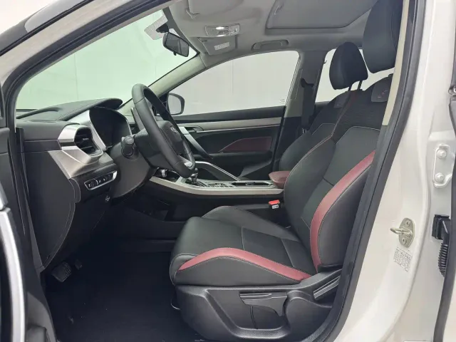 Geely Binyue — Фото автомобиля 18