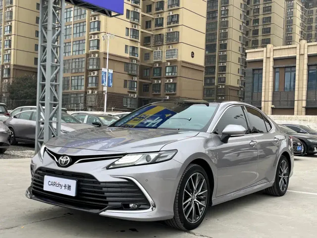 Фотография автомобиля — Toyota Camry