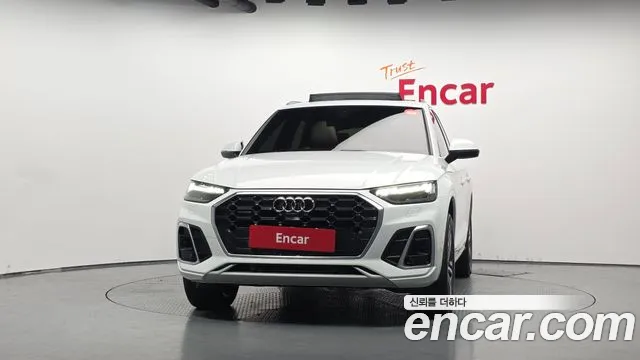 Audi Q5 45 TFSI quattro Premium — Фото автомобиля 3