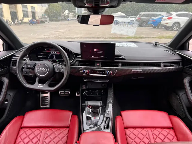 Audi S4 — Фото автомобиля 6