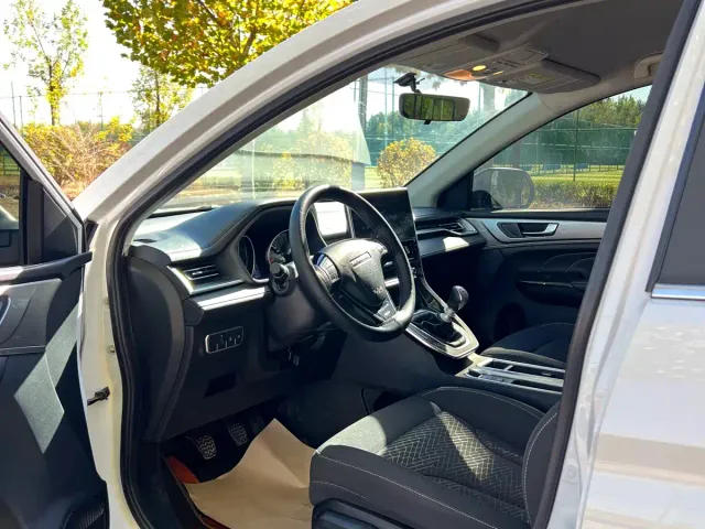 Haval M6 — Фото автомобиля 7