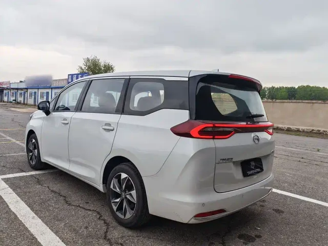 GAC Trumpchi M6 — Фото автомобиля 12