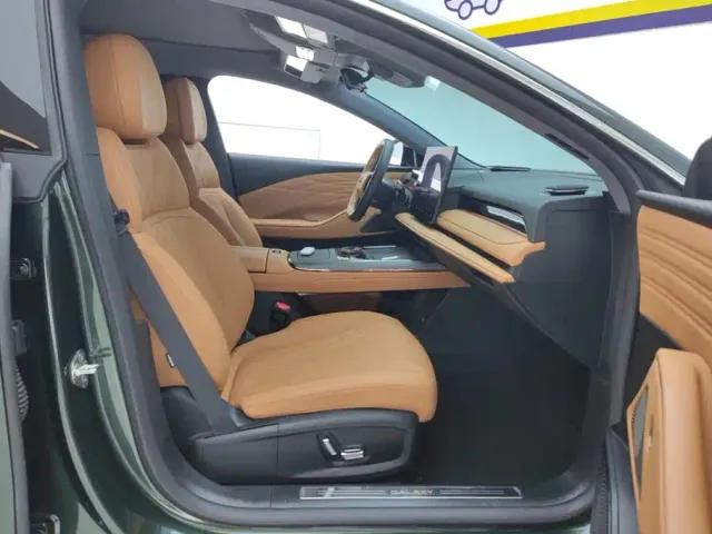 Geely Galaxy Xingyao 8 — Фото автомобиля 8