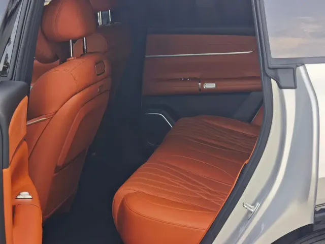 Changan Qiyuan Q07 — Фото автомобиля 6