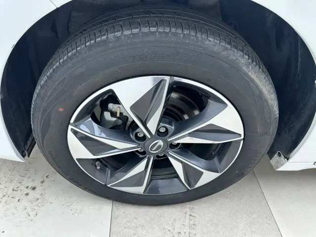 GAC Trumpchi M6 — Фото автомобиля 9