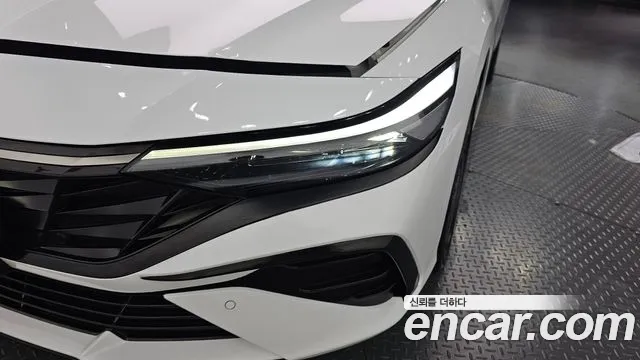 Hyundai AVANTE Новый Avante (CN7) — Фото автомобиля 22