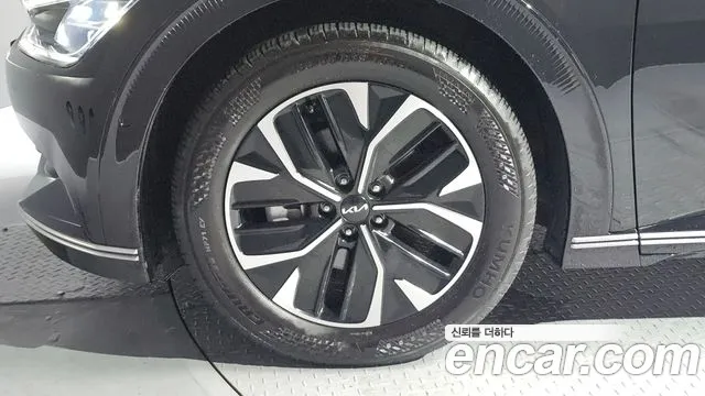 Kia EV6 — Фото автомобиля 5