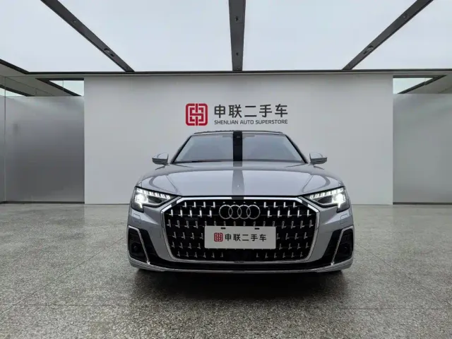 Audi A8 — Фото автомобиля 4