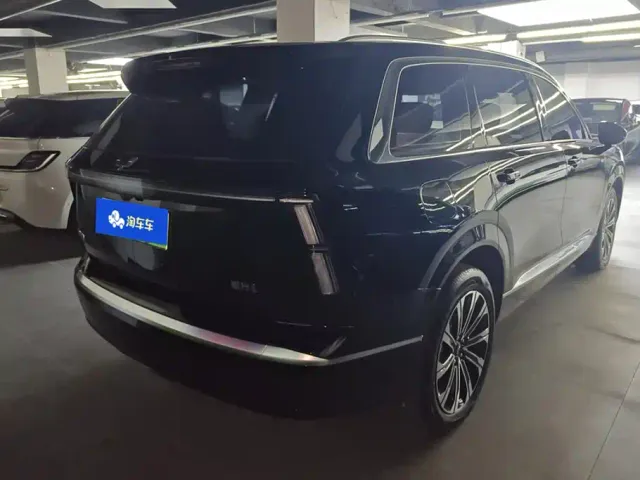 Wuling Starlight L — Фото автомобиля 3