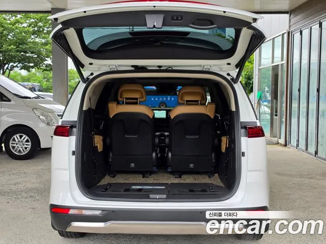 Kia Canival Carnival 4 поколение Бензин 7 мест Signature — Фото автомобиля 19