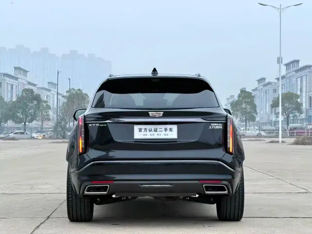 Cadillac XT5 — Фото автомобиля 9