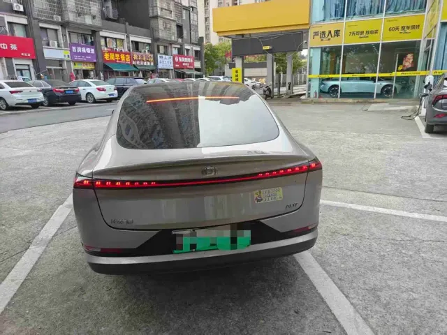 Changan Qiyuan A07 — Фото автомобиля 8