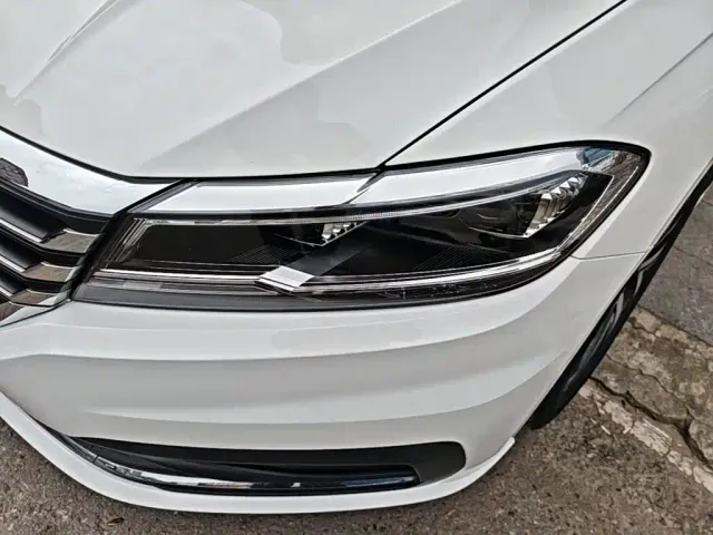 Volkswagen Lavida — Фото автомобиля 23