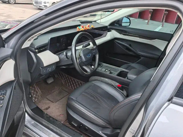 Ford Mondeo — Фото автомобиля 6