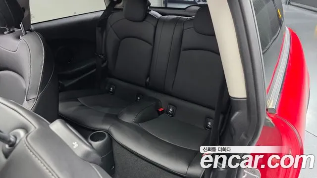 Mini Cooper Cooper Classic Plus — Фото автомобиля 26