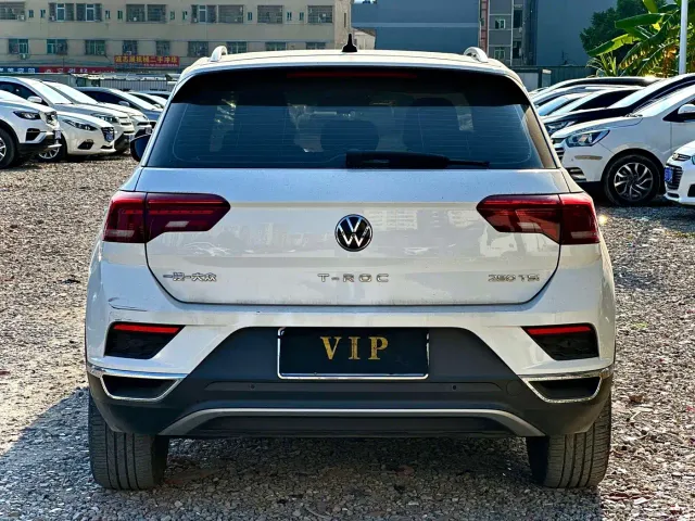 Volkswagen T-Roc — Фото автомобиля 4