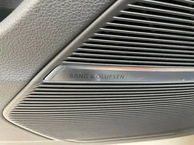 Audi Q7 — Фото автомобиля 8