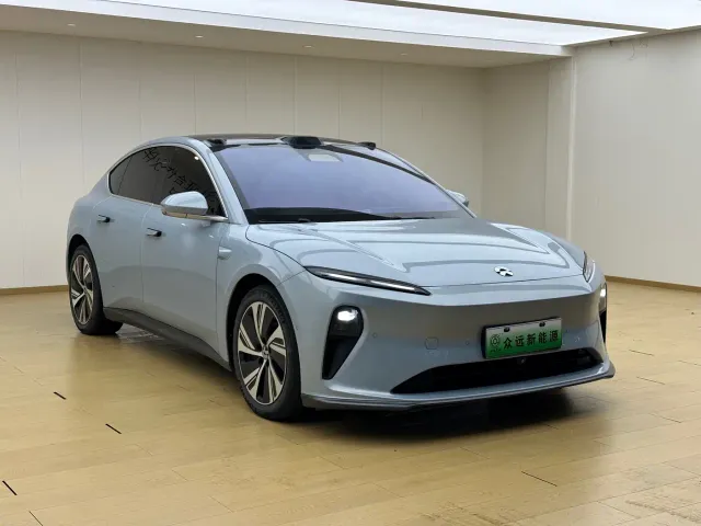 Nio ET5 — Фото автомобиля 3