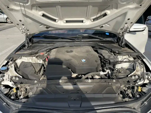 BMW 3 Series — Фото автомобиля 11