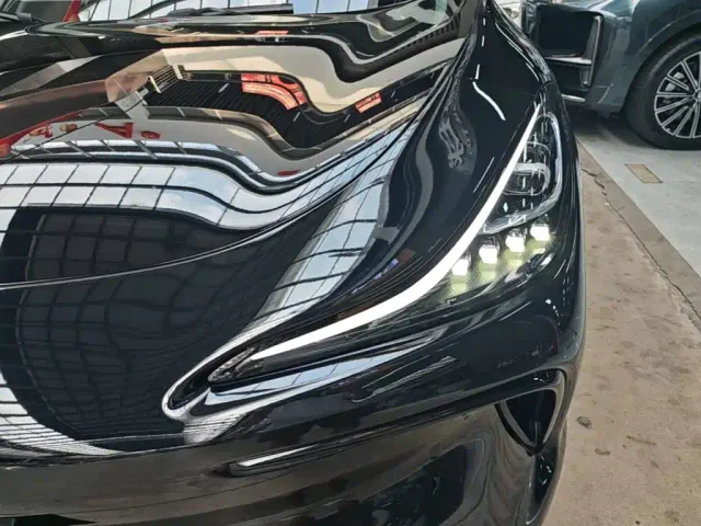 IM Motors LS6 — Фото автомобиля 23