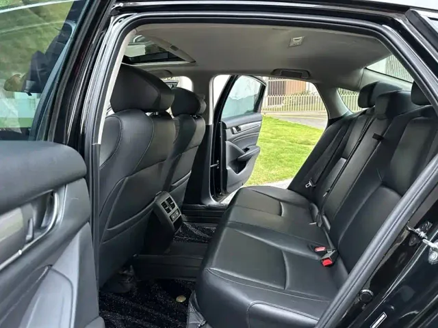 Honda Accord — Фото автомобиля 6