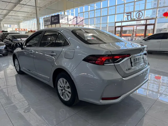Toyota Corolla — Фото автомобиля 7