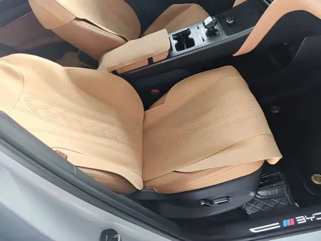 BYD Song L DM-i — Фото автомобиля 24