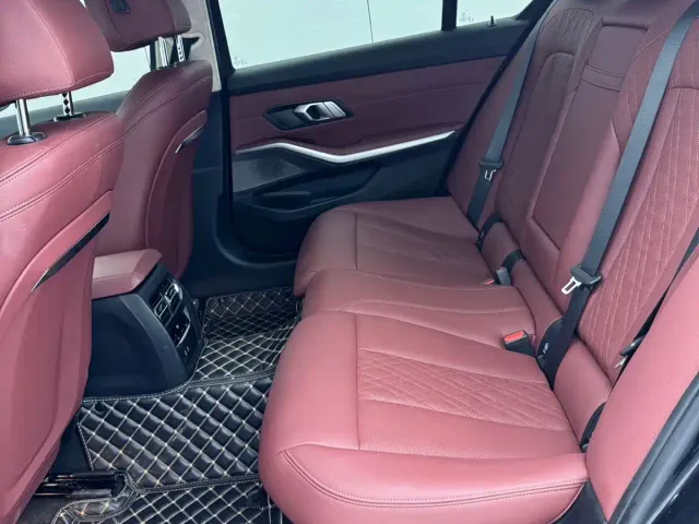 BMW 3 Series — Фото автомобиля 13