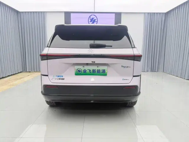 Toyota BoZhi 3X — Фото автомобиля 5