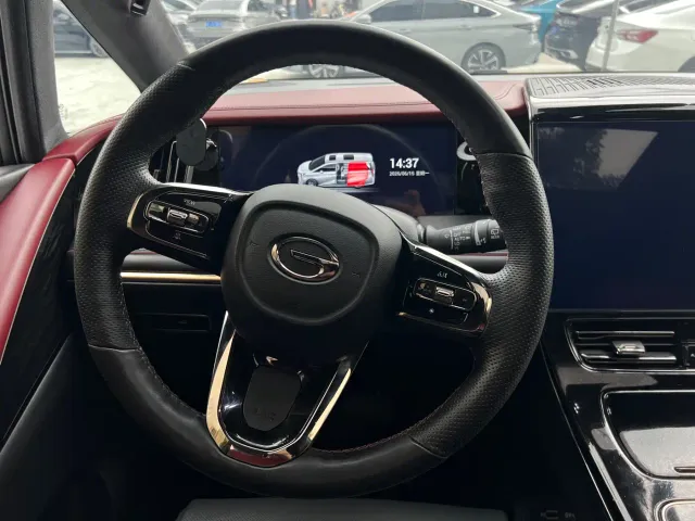 GAC Trumpchi M8 — Фото автомобиля 14