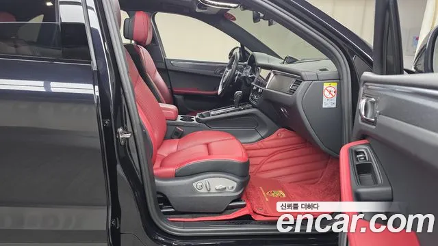 Porsche Macan — Фото автомобиля 11