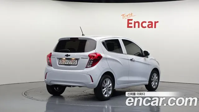 Chevrolet Spark — Фото автомобиля 2