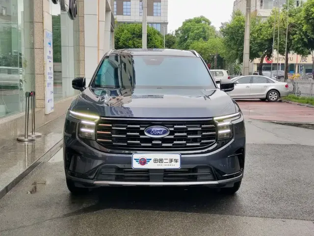 Ford Edge — Фото автомобиля 2