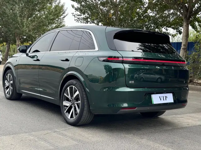 Li Auto L7 — Фото автомобиля 5