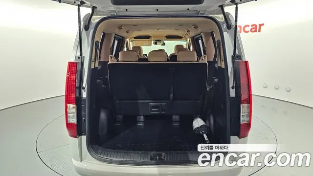 Hyundai Staria Staria 4WD Tourer 9 мест — Фото автомобиля 20
