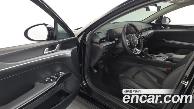 Kia K5 Новый K5 3 поколение 2.0 LPi(Для проката) — Фото автомобиля 7