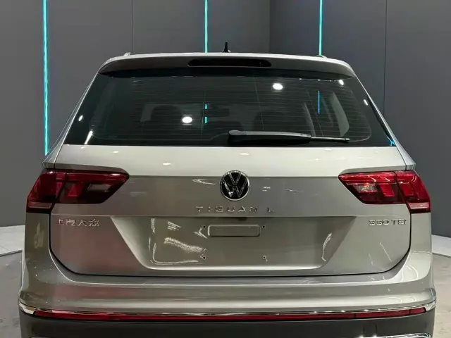 Volkswagen Tiguan L — Фото автомобиля 7