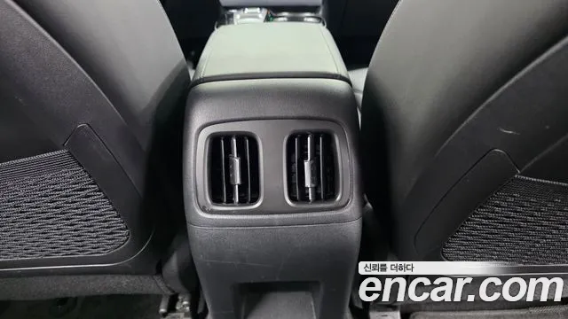 Hyundai Tucson Tucson (NX4) Дизель 2.0 2WD — Фото автомобиля 17