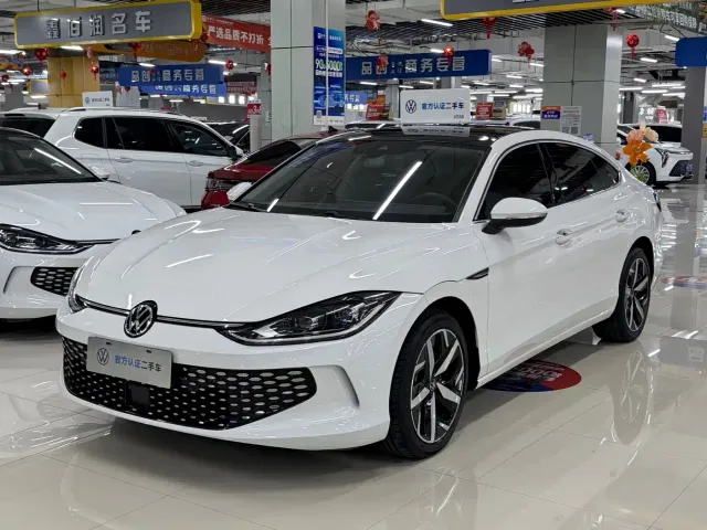 Фотография автомобиля — Volkswagen Lamando