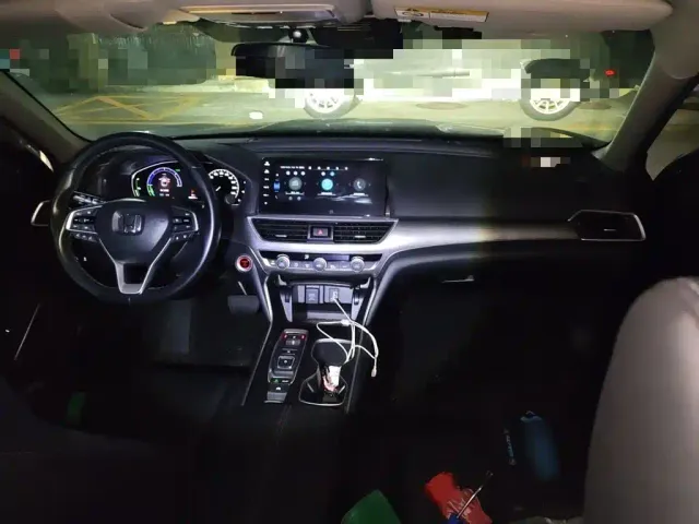 Honda Accord — Фото автомобиля 10