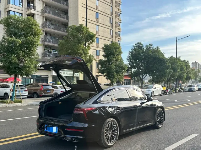 Bestune B70 — Фото автомобиля 17